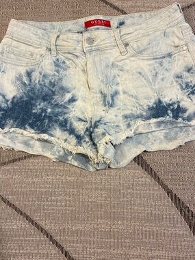 GUESS Women's Blue and White Tie-Dye Denim Cutoff Shorts